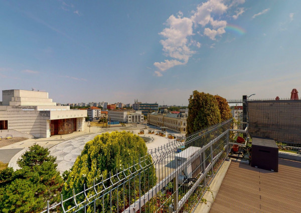 Prenájom luxusný apartmán v centre Nitry, terasa 70 m2